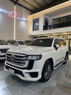 تۆیۆتا لاند کروزەر